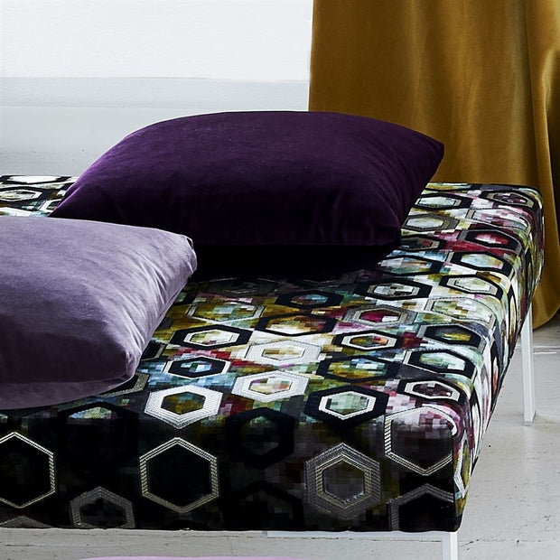 Designers Guild Essentials Velluto Stretto Cassis