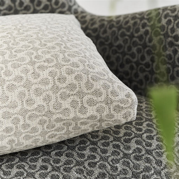 Designers Guild Essentials Derwen Winter Smoke