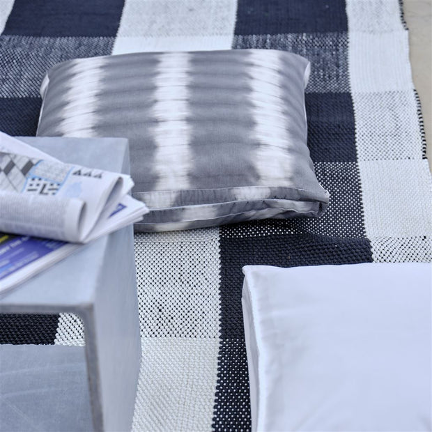 Designers Guild Saliya Noir Outdoor Rug