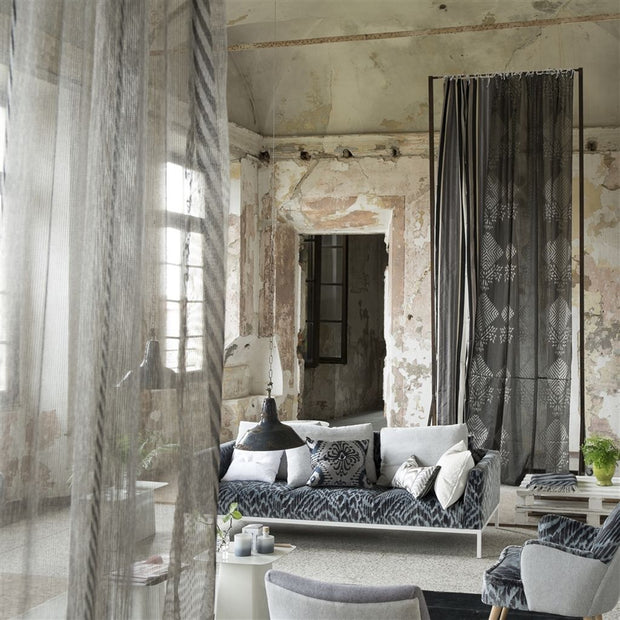 Designers Guild Purachina - Graphite