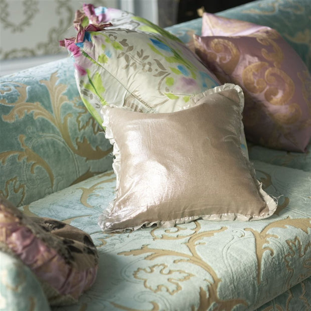 Designers Guild Essentials Tsuga - Geranium